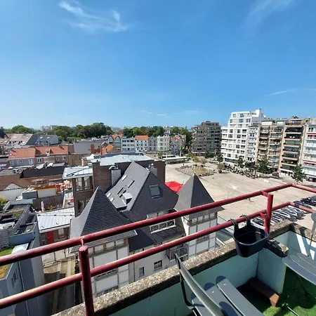 Depannemarkt De Panne Buitenkant foto